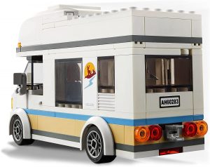 Lego City Autocaravana De Vacaciones 60283 4