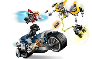 Lego De Ataque En Moto De Los Vengadores 76142 2