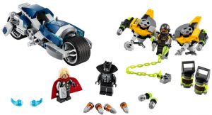Lego De Ataque En Moto De Los Vengadores 76142
